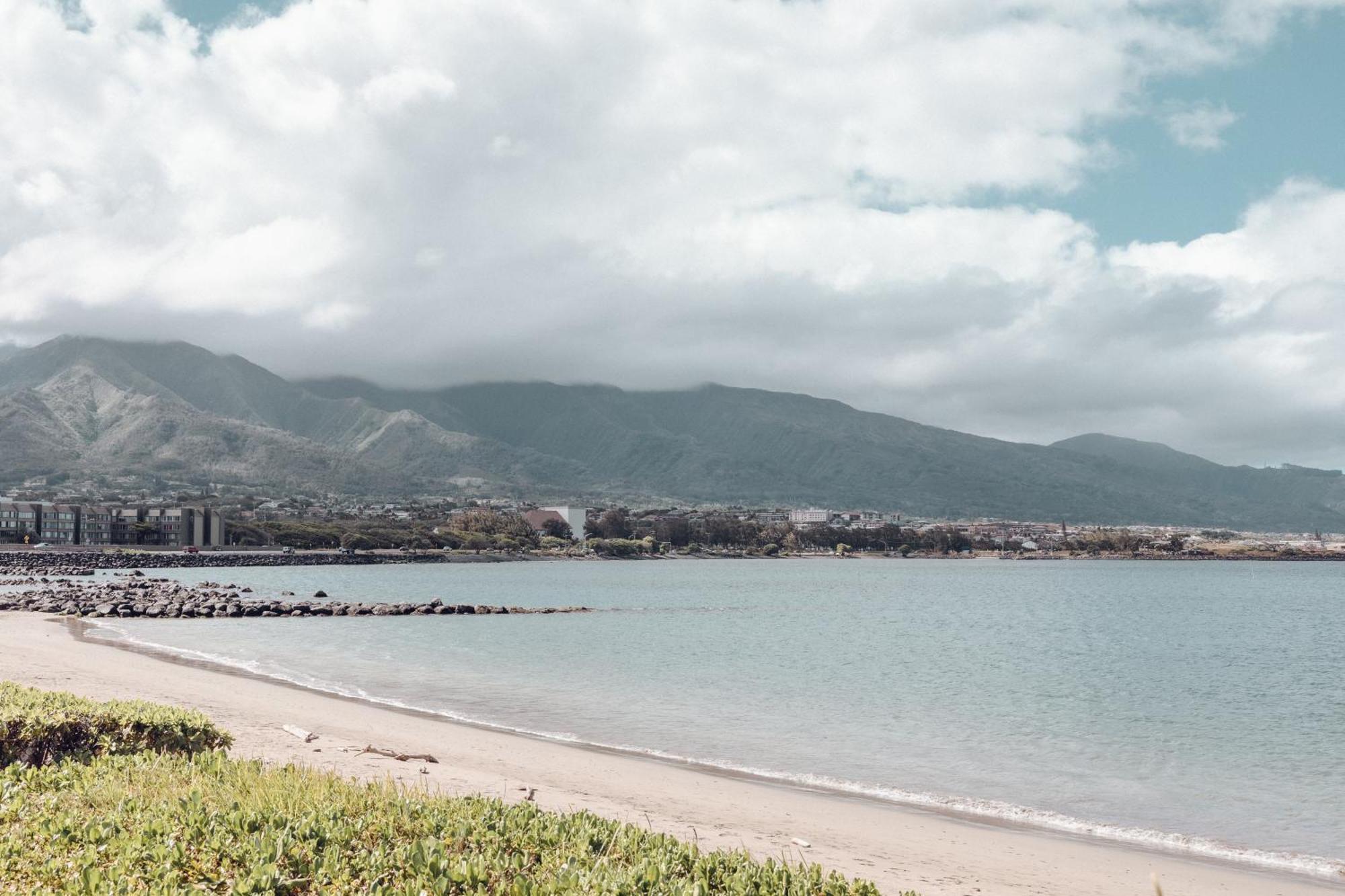Hampton Inn & Suites Maui North Shore 卡胡卢伊 外观 照片