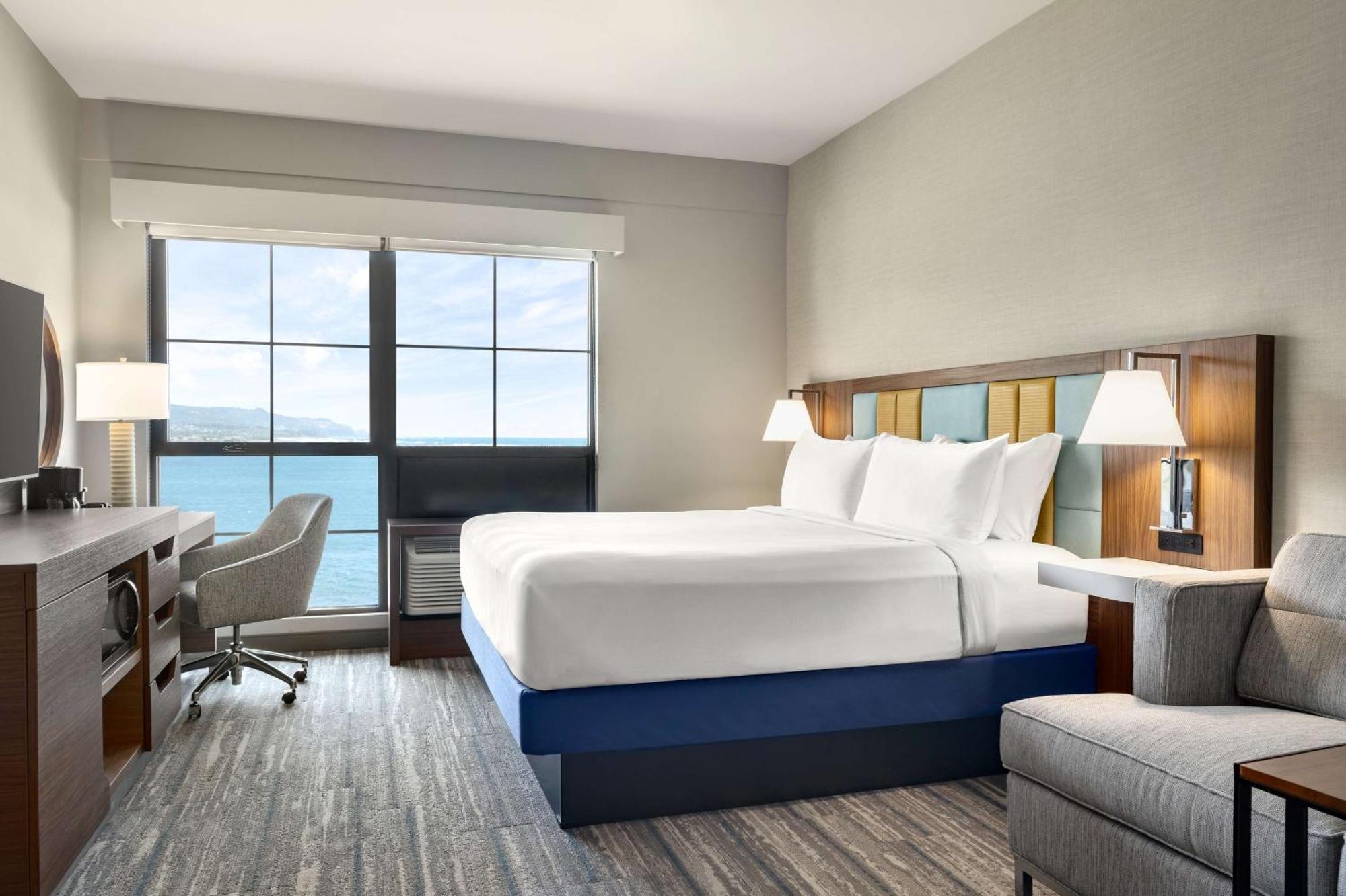 Hampton Inn & Suites Maui North Shore 卡胡卢伊 外观 照片