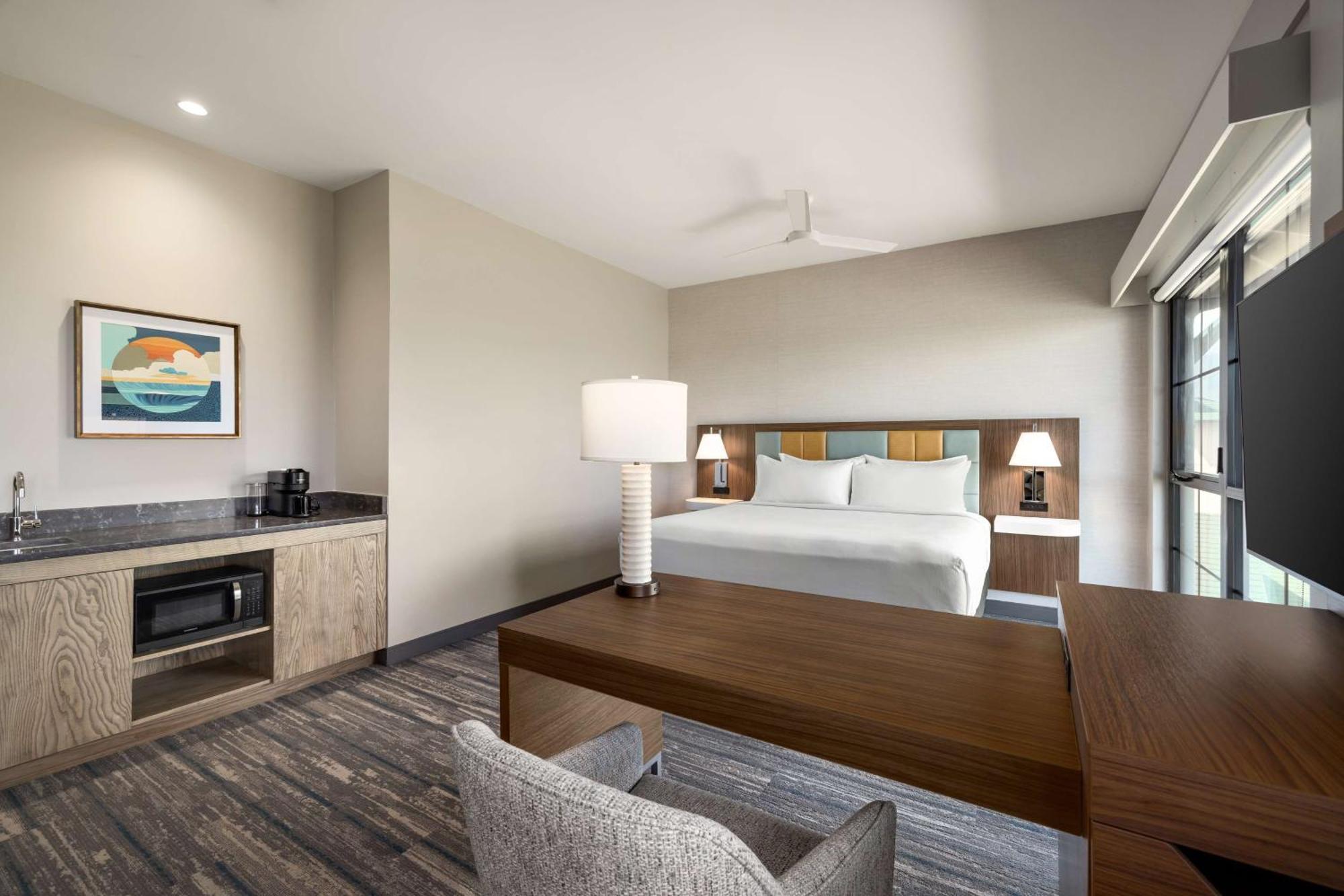 Hampton Inn & Suites Maui North Shore 卡胡卢伊 外观 照片