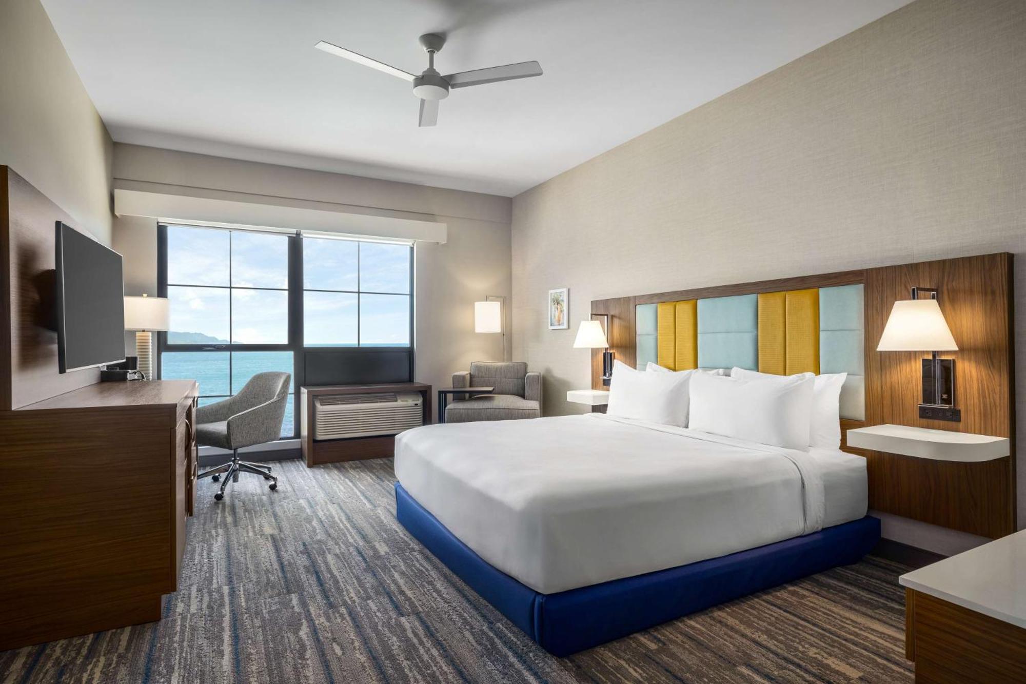 Hampton Inn & Suites Maui North Shore 卡胡卢伊 外观 照片